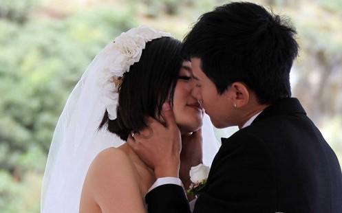 翁虹结婚15周年晒全家福，他们一家人的颜值有多高？游戏画面