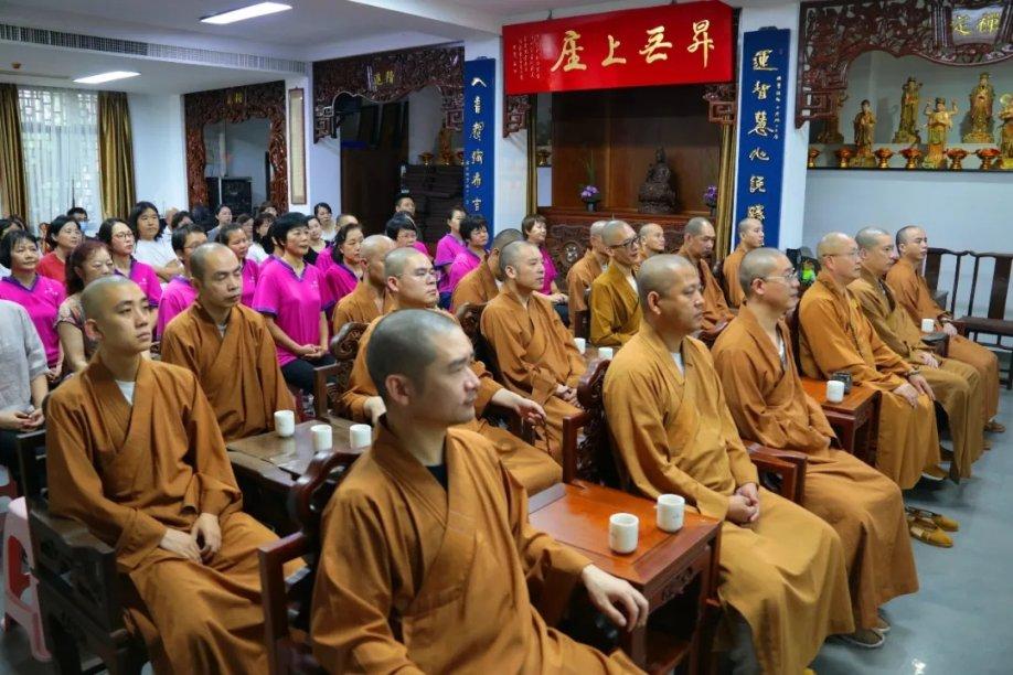 逃离别墅度假村
