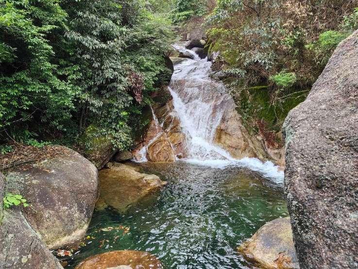 人社业务“就近办” “沉”到基层暖民心