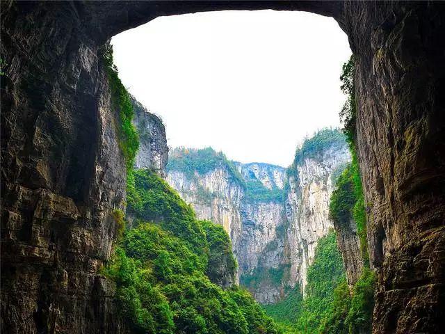 这个壁纸在哪里找的到 名字是什么要原图？游戏画面