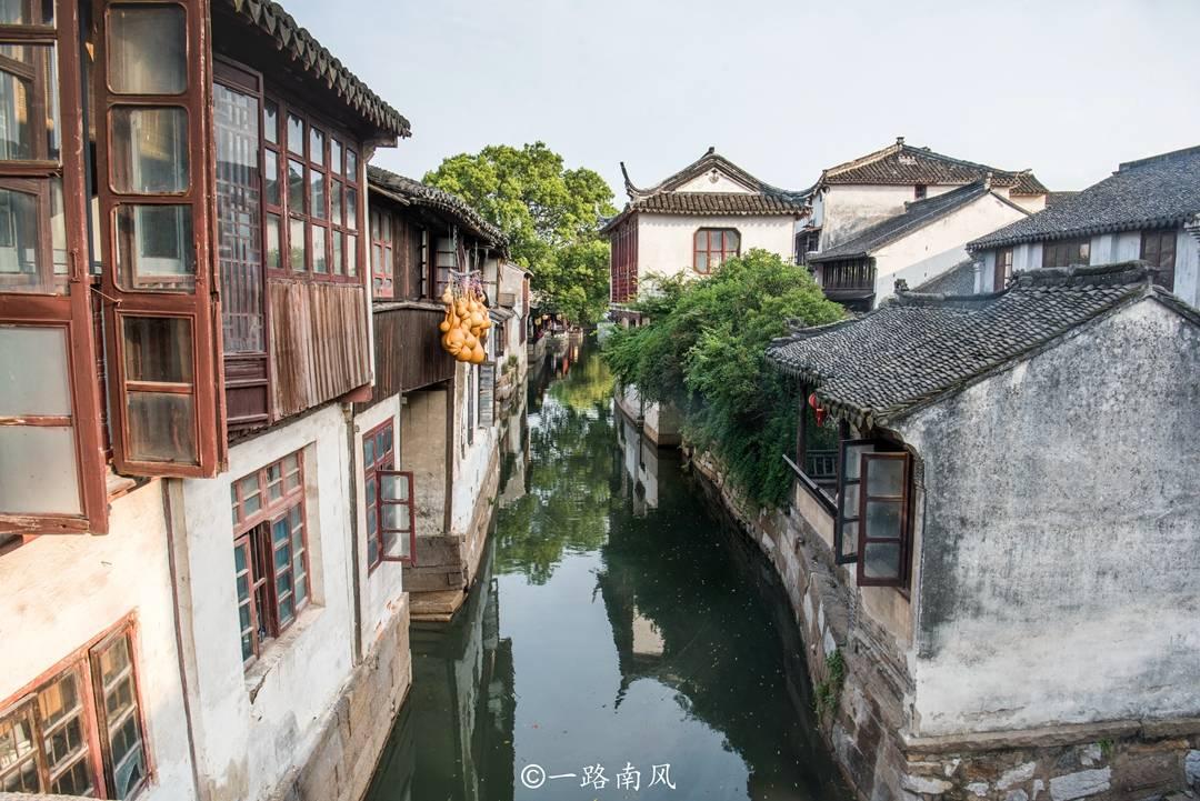 膝盖膝盖疼吃什么药好游戏画面