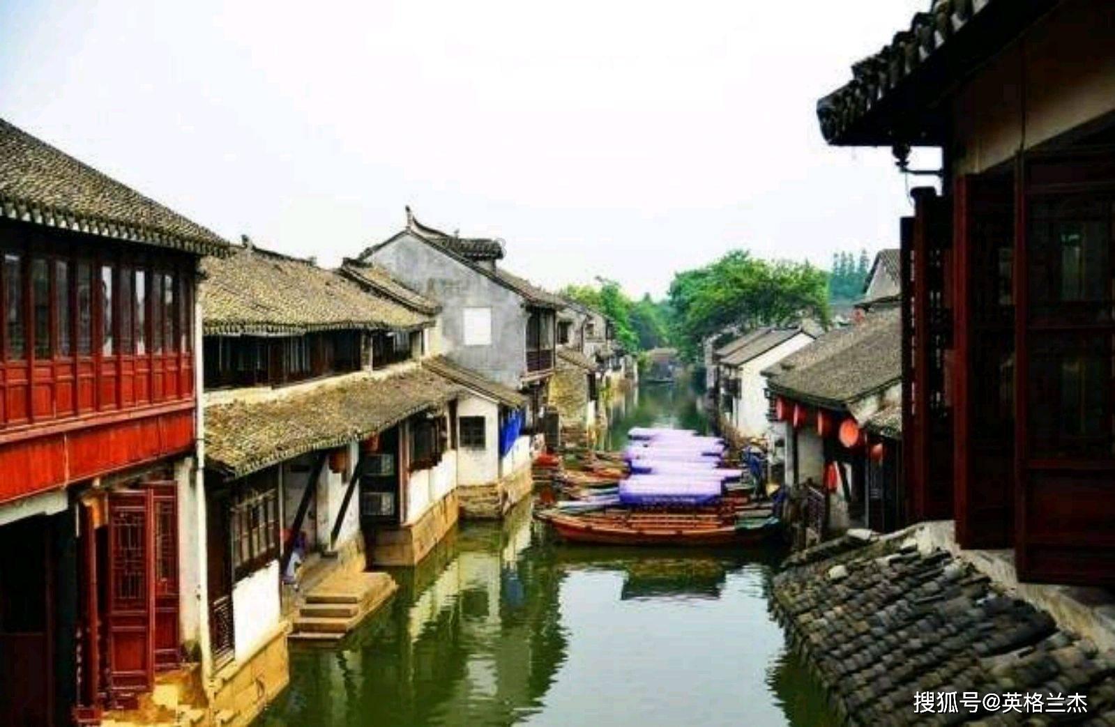 你是怎么看待办公室恋情的游戏画面