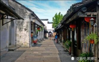 芒果台一场惊喜夜晚会,5个尴尬场面,意外暴露3条生存现状
